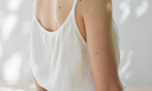 Spaghetti strap blouse made of linen