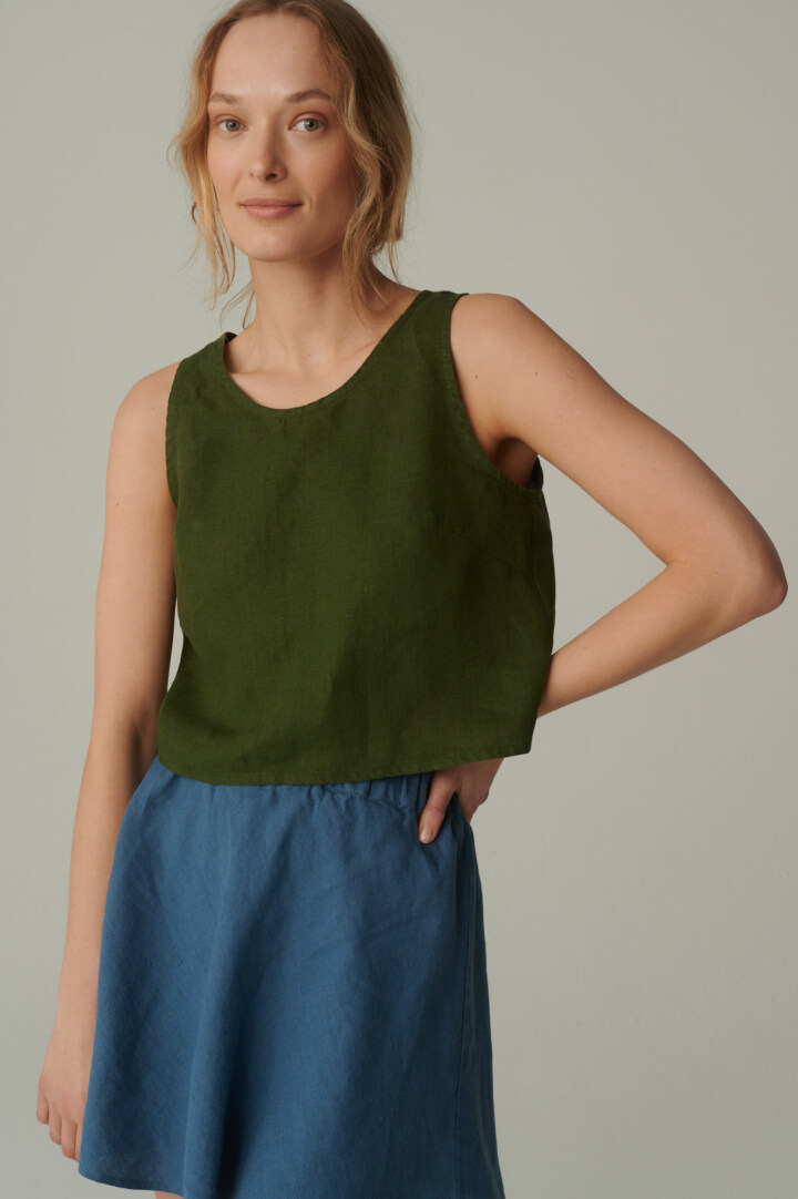 green crop top