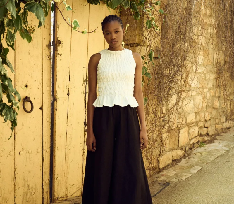 the full length wide black linen culottes and white linen smocked top